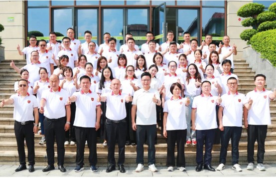 眉山东辰学校召开暑期干部培训会 眉山东辰学校召开暑期干部培训会