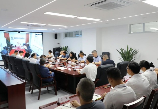 四川核工业技师学院召开干部大会