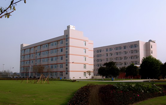 四川矿产机电技师学院宿舍楼 四川矿产机电技师学院宿舍楼