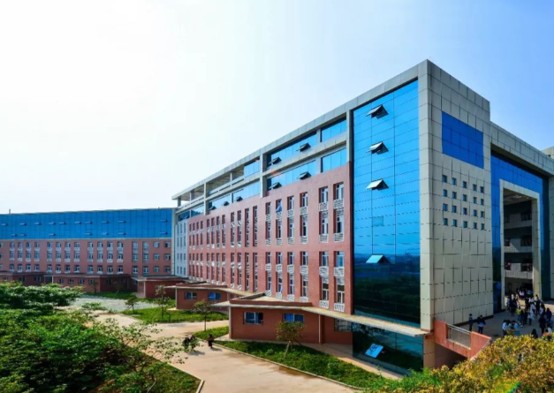 四川省南充卫生学校教学楼