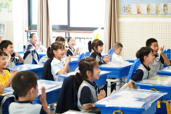 龙泉百悦成龙学校上课 龙泉百悦成龙学校上课