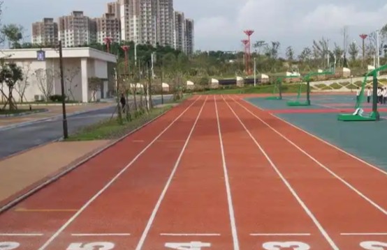 眉山冠城实验学校操场 眉山冠城实验学校操场