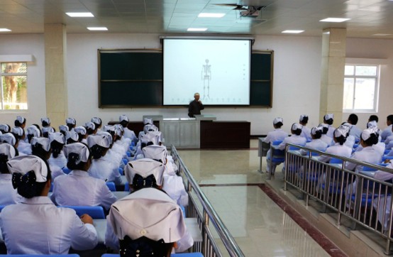 华大卫校学生风采 华大卫校学生风采
